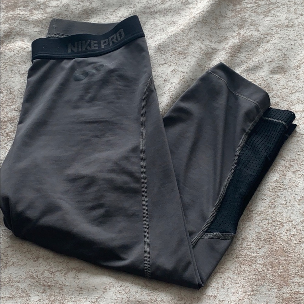 Nike Pro Capri Leggings